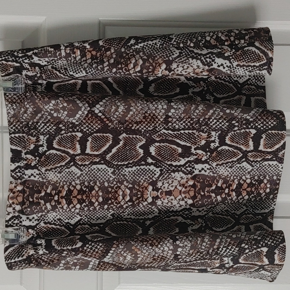 2 Skirts 1 Price. Both Measure 33-35" Waist. Metallic Stripe & Brown Snake Print - Picture 10 of 14